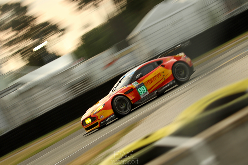 Illustration for article titled Le Mans 24hrs Photo Extravaganza